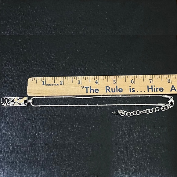 Retired BRIGHTON “Spring Hill” Black/Cream Enameled Flowers Pendant Necklace - Picture 11 of 15